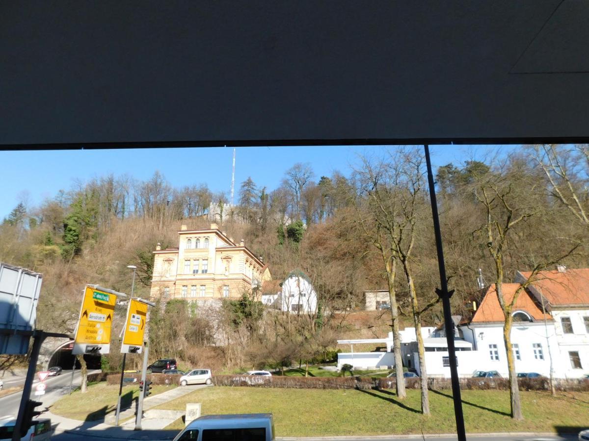 Ideal Ljubljana Homebase Εξωτερικό φωτογραφία